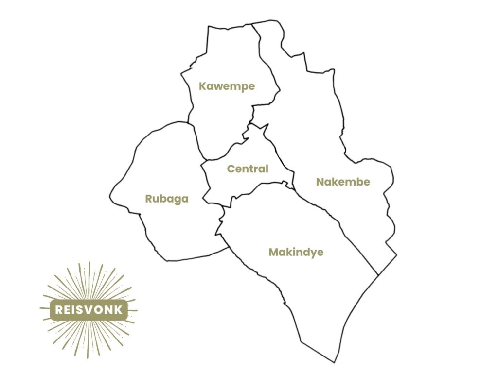 Kaart van de vijf delen van Kampala. In het noorden Kwampe, in het oosten Nakembe, in het zuiden Makindye, in het westen Rubaga en centraal 'Central'.