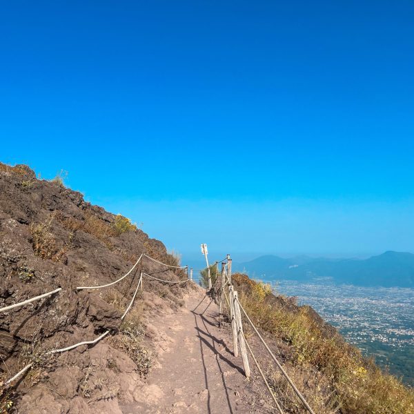Hiken op de Vesuvius in Napels